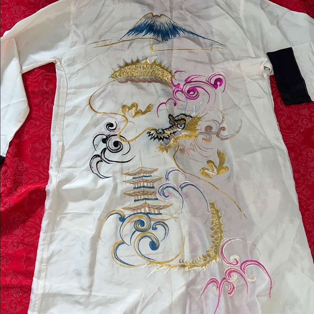 Vintage Asian Embroidered Silk Dragon Robe Kimono Jacket Ivory Black